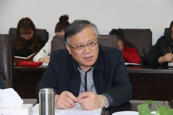 增強使命感和責(zé)任感，積極作為，為實現(xiàn)“十三五”良好開局而努力奮斗